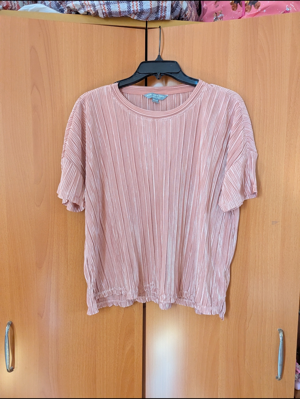 [Women's] Pink Short-Sleeve Blouse